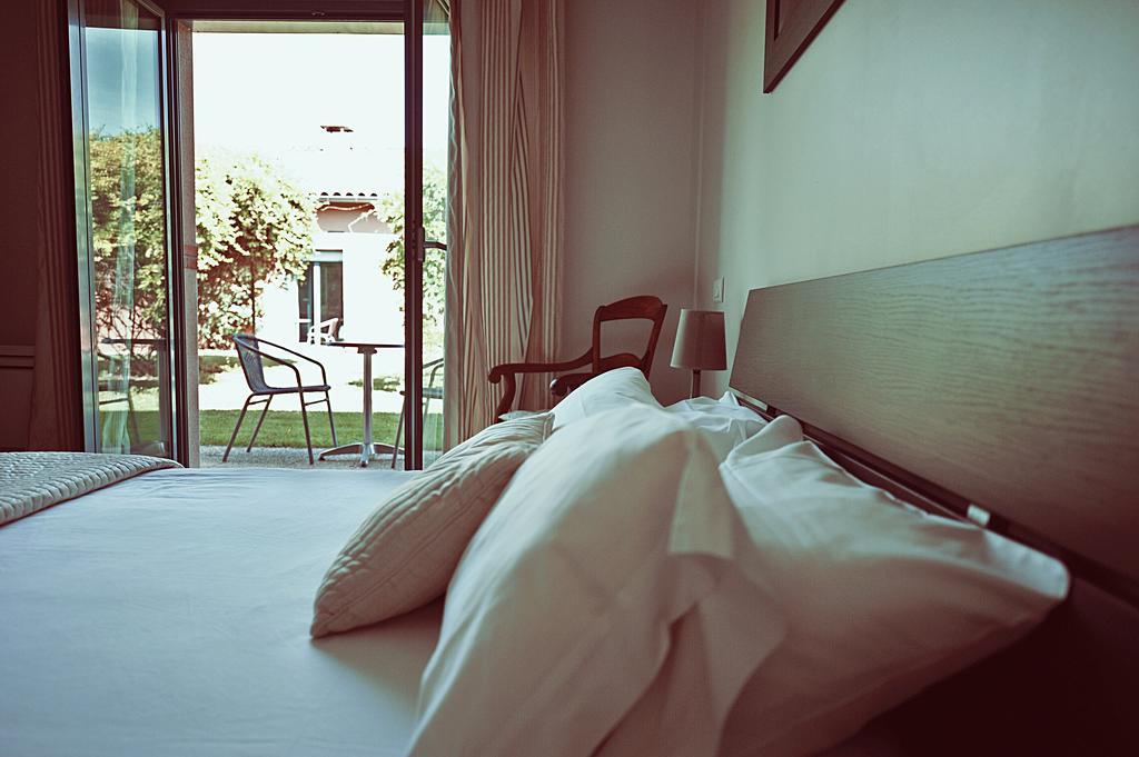 Hotel & Seminaire Le Patio Occitan - Toulouse Ouest - La Ramee Cugnaux ภายนอก รูปภาพ